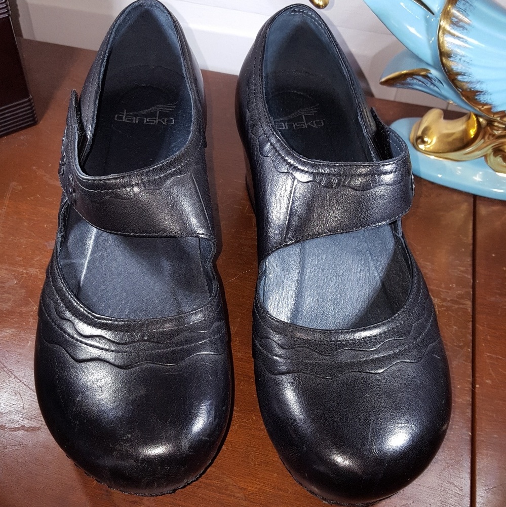 Black Leather Dansko Maryjane Shoes